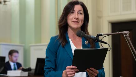 Assemblymember Petrie-Norris on the Assembly Floor for HR 8