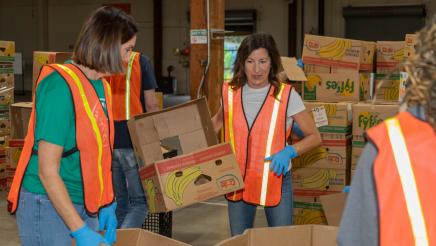 Hunger Action Month Volunteer Event